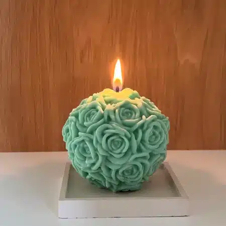 Bougie décorative fleur vert menthe en cire végétale