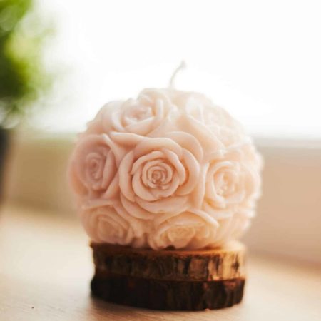 Bougie artisanale en forme de fleur Naturel
