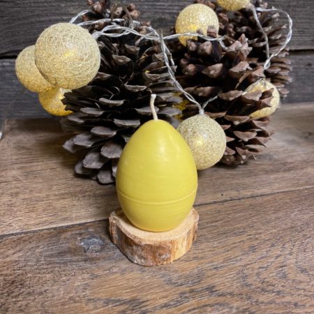 Bougie artisanale moulée forme œuf Jaune