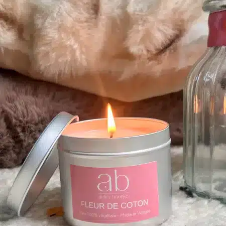 Bougie artisanale parfumée Fleur de Coton